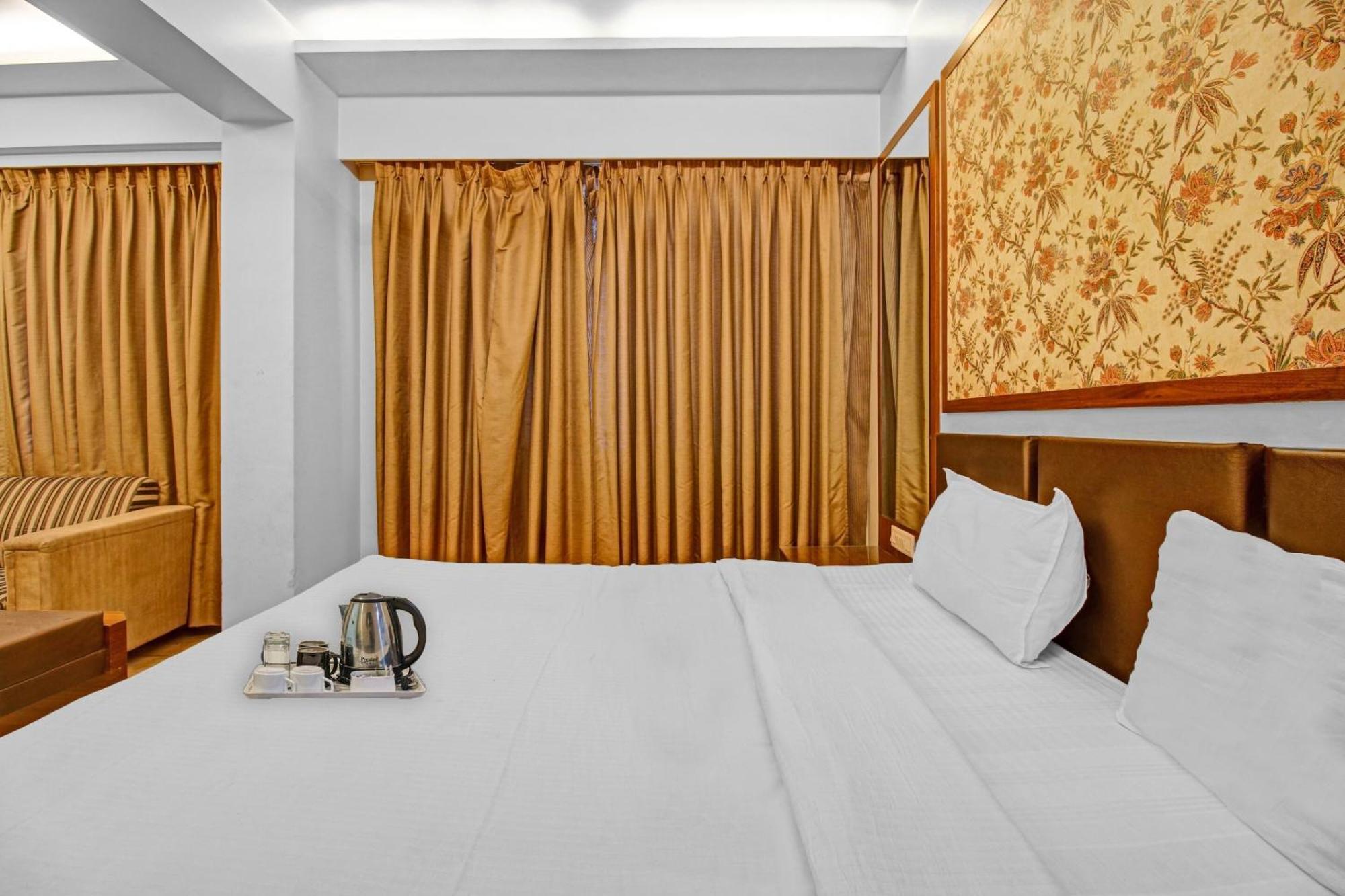Collection O Surya Hotel Bhopal Exterior photo